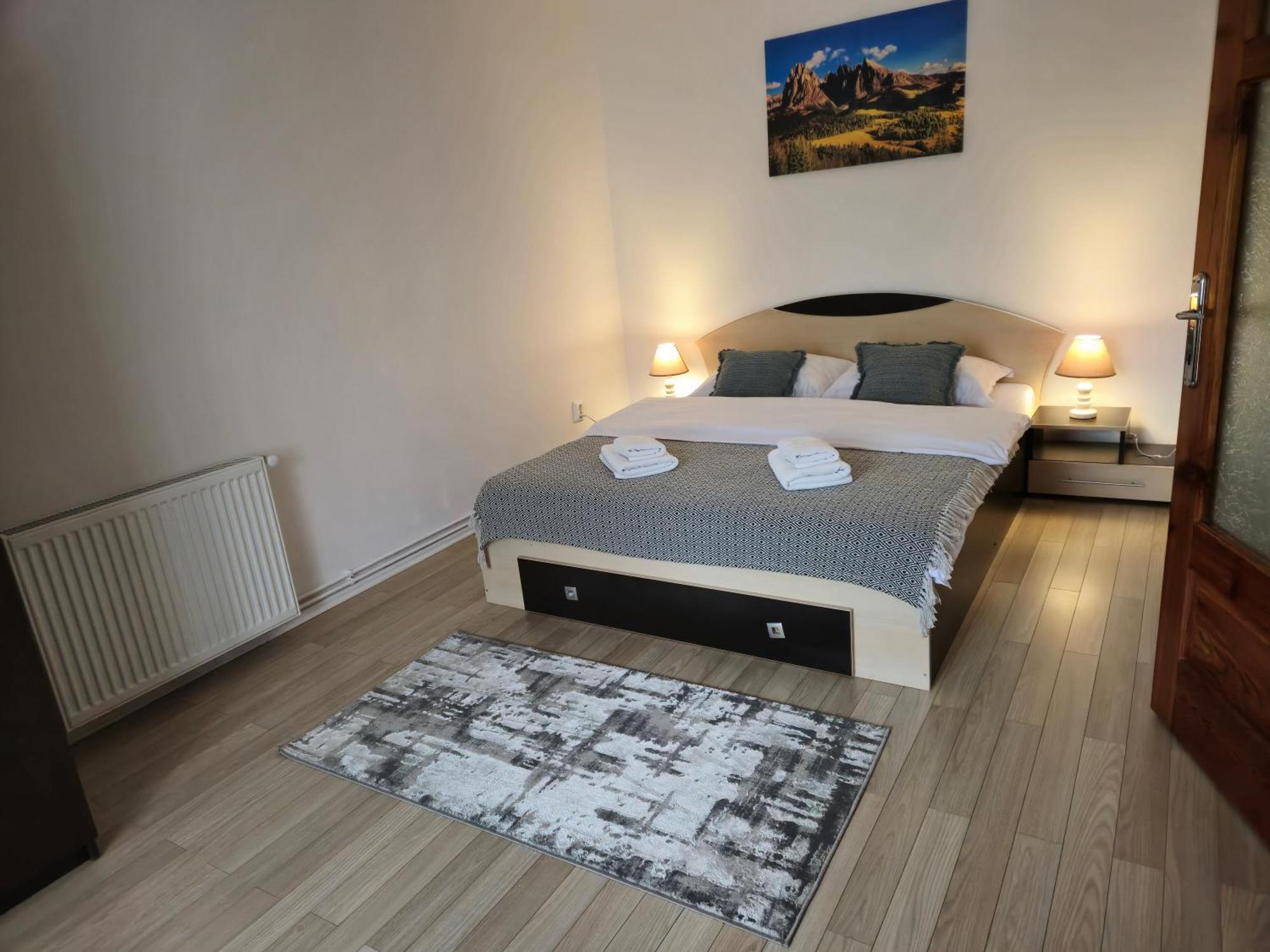 Villa Casa Dana à Rîşnov Extérieur photo